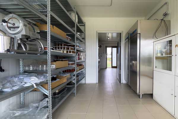 Beautiful industrial Kitchen is looking for agricultural products | We all know that this beautiful romantic idea of selling jam from our delicious cherry or fig trees or a delicate sauce from our organic tomatoes is not easy to achieve.