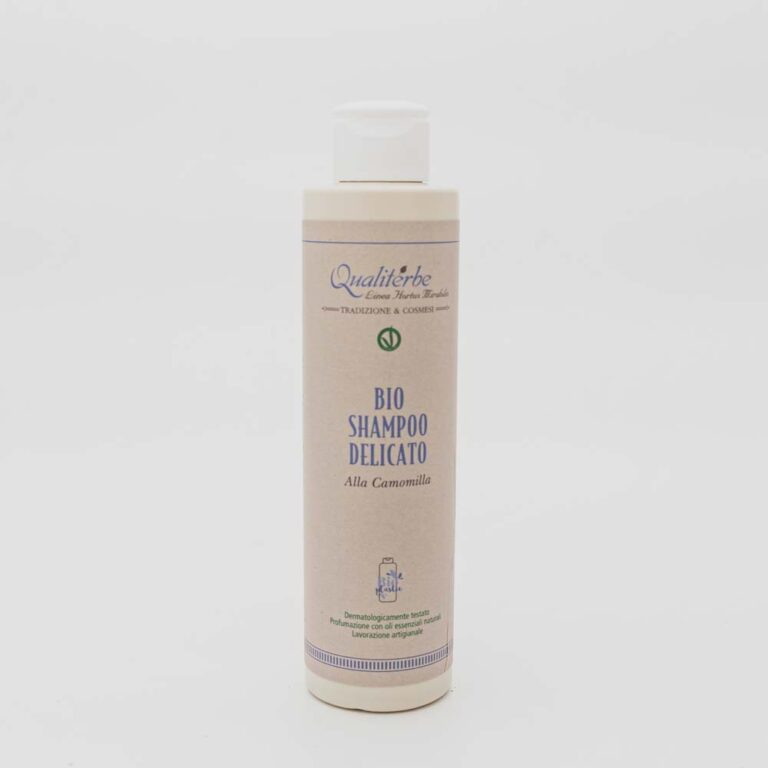 Qualiterbe Bio Shampoo Chamomile | Qualiterbe Bio Shampoo Delicato. Gentle and smoothing, especially for blond, delicate hair and children's hair. Brings out high lights. Mild to the most sensitive skin. Made from whole flowers and essential oil of roman chamomile.